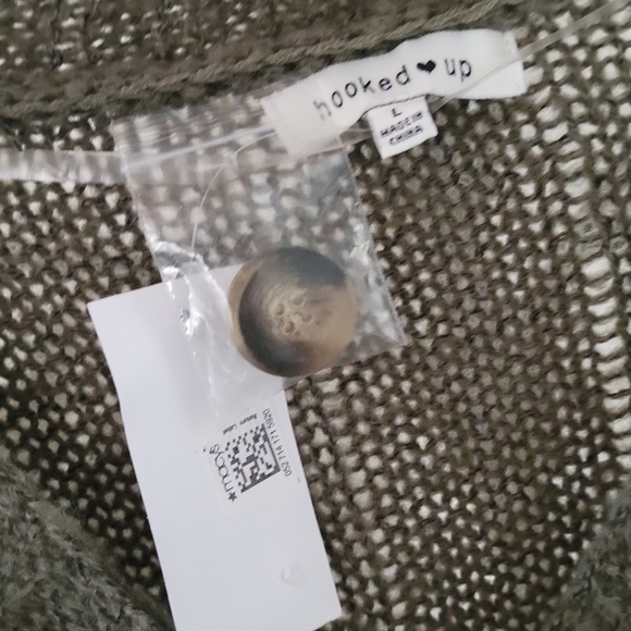 NWT HOOKED UP Olive Green Cardigan - Picture 6 of 10